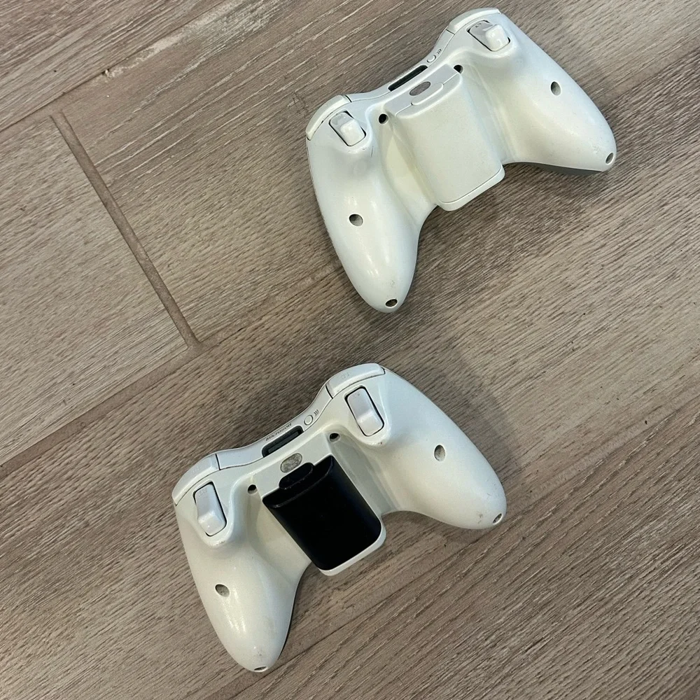 XBOX 360 Wireless Controllers